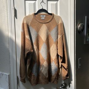 Mens plaid XL / XXL wool sweater. Tan, brown and grey. Nice and soft